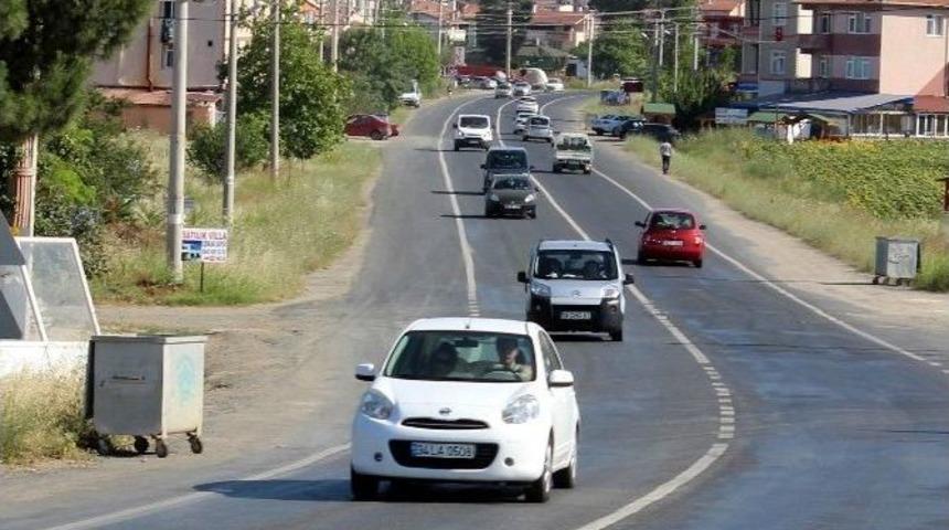 Tatilciler Evlerine Dönmeye Başladı