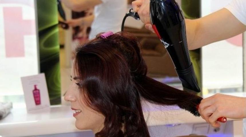 Kuaf&ouml;rler Eski D&uuml;ğ&uuml;n Sezonlarını Arıyor