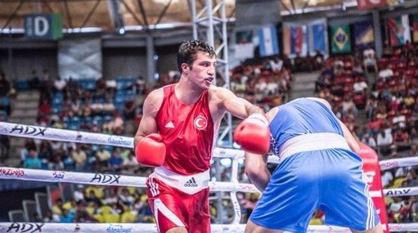 &Ouml;nder Şipal Boksta Olimpiyat Vizesini Aldı