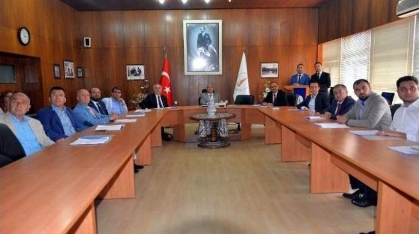 Vali Ahmet Hamdi Nayir: Osb&rsquo;ler İşbirliği K&uuml;lt&uuml;r&uuml;n&uuml; Artırıyor