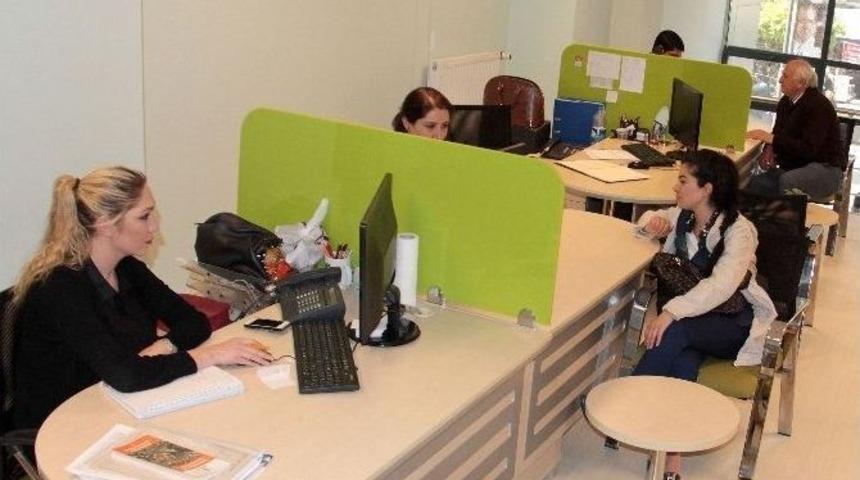 &ldquo;hoş Geldiniz Masası Ve &Ccedil;&ouml;z&uuml;m Merkezi&rdquo; 82 Bin 156 Kişiye Hizmet Verdi