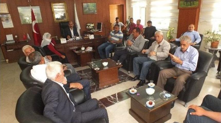 Malazgirt Belediyesinde Bayramlaşma T&ouml;reni D&uuml;zenlendi