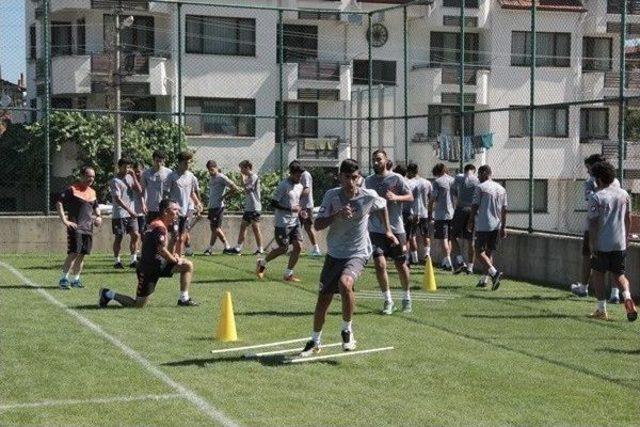 Teknik Heyet Ve Futbolculara, Dünya Adanasporlular Gününü Bolu’da Kutladı