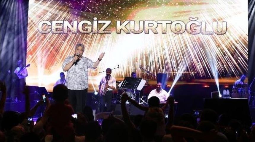 Cengiz Kurtoğlu Expo 2016&rsquo;da Romantizm R&uuml;zg&acirc;rı Estirdi