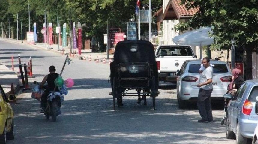 Edirneli Faytoncular Da Ter&ouml;r Saldırılarından Etkilendi