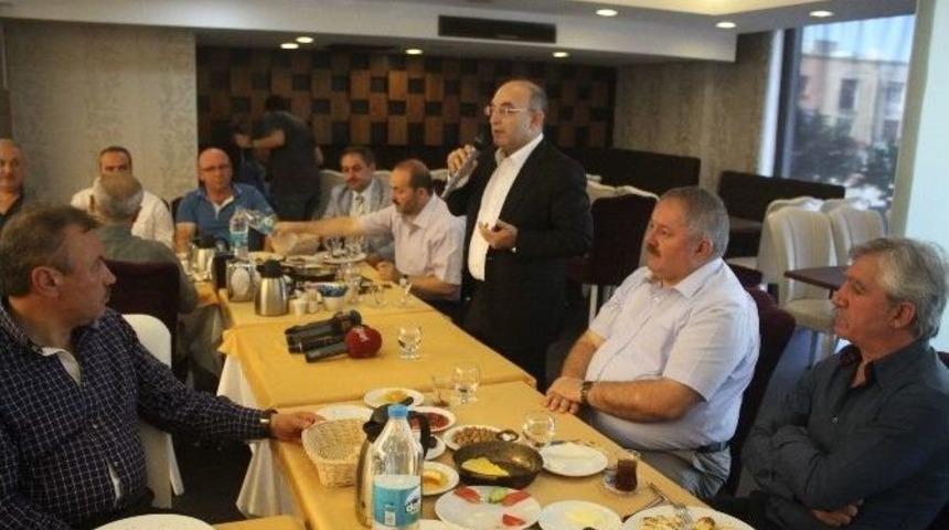 Ak Parti Mkyk &Uuml;yesi Ayhan Oğan: