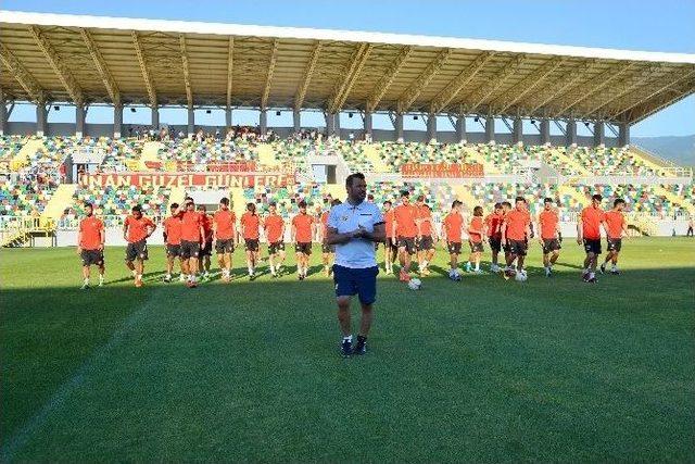 Göztepe Bornova’da Çalıştı