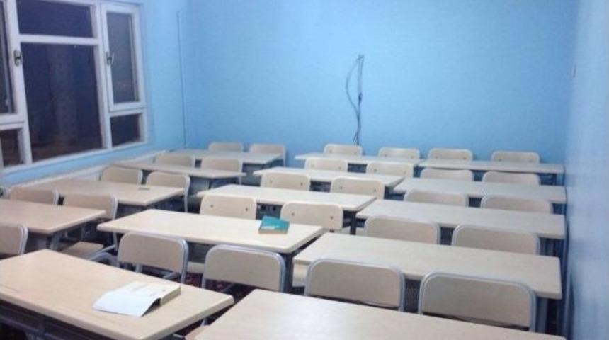 Siirt&rsquo;te Bazı Dernek Ve Vakıflara Verilen Demirbaşlar Geri Alındı