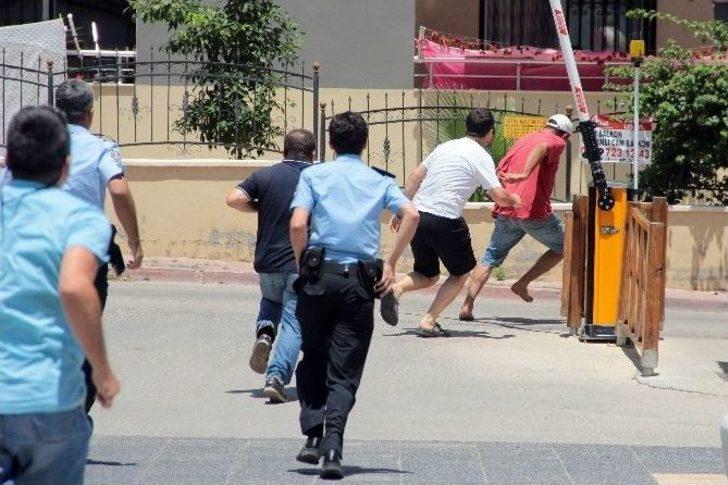 Yönetici İle Tartışan Kapıcı Oturduğu Evi Yaktı G3