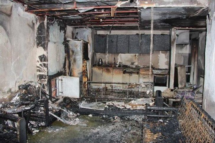 Yönetici İle Tartışan Kapıcı Oturduğu Evi Yaktı G4