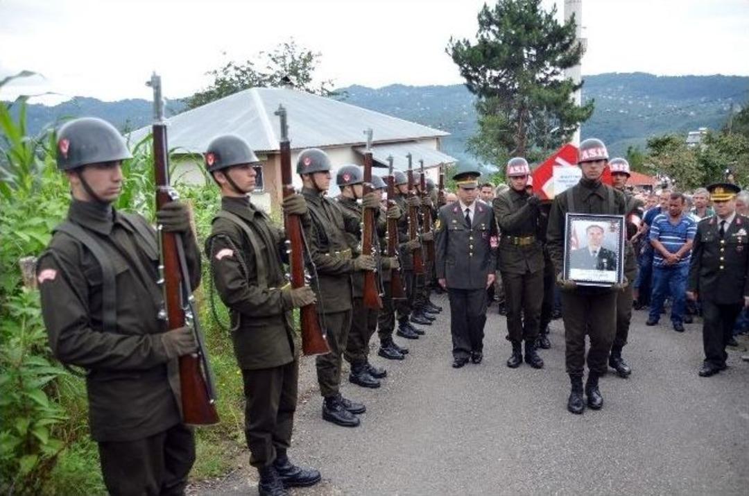 Şehit Astsubay, Giresun&rsquo;da Toprağa Verildi