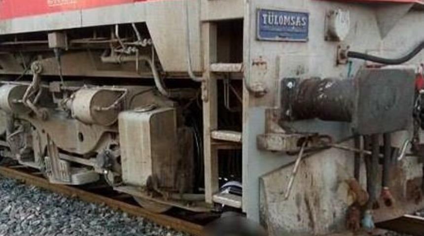Trenin Altında Kalan Şahıs Hayatını Kaybetti