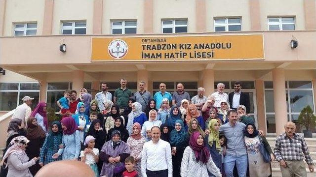 Trabzon Kız Anadolu İmam Hatip Lisesi Arapça Eğitimi İle Dikkat Çekiyor