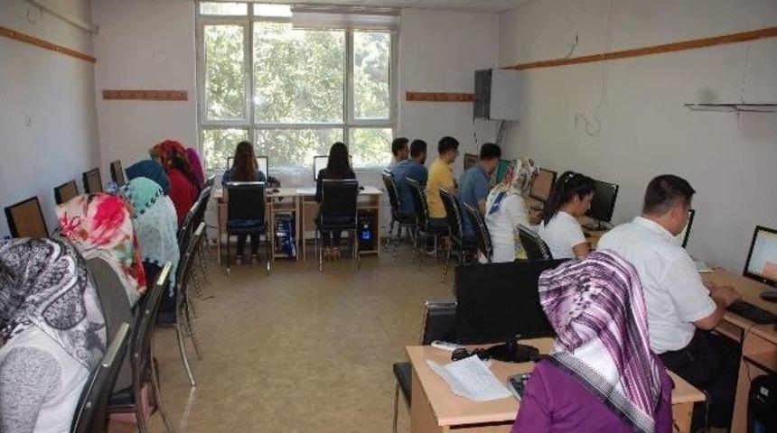 On Parmak Hızlı Klavye Kursuna Yoğun İlgi