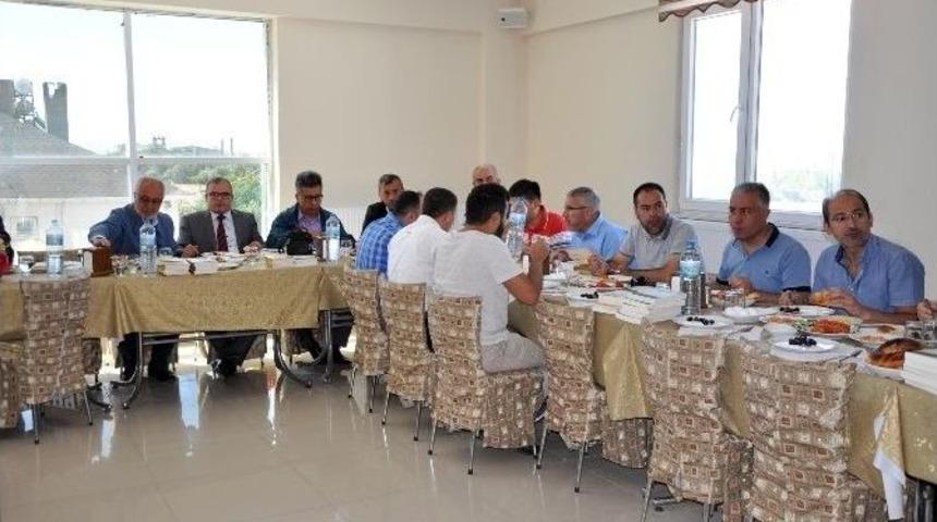 Sorgun D&uuml;ş&uuml;nce Kul&uuml;b&uuml; &Uuml;yeleri Sorgun&rsquo;da Toplandı