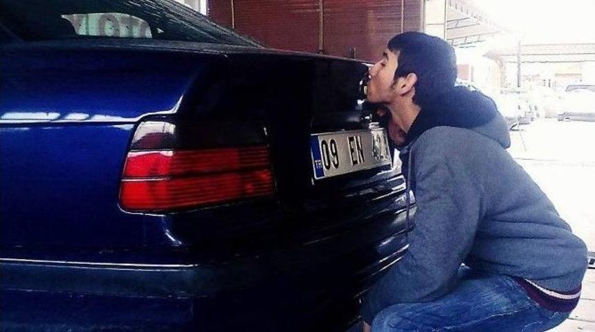 Şehitten Geriye &Ccedil;ok Sevdiği Arabasıyla &Ccedil;ekilen G&ouml;r&uuml;nt&uuml;s&uuml; Kaldı