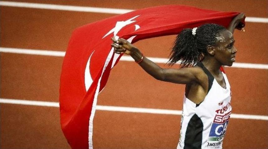 Yasemin&rsquo;den Bir Altın Daha