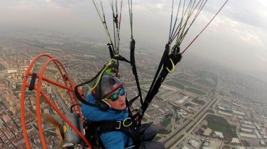 T&uuml;rk Malı Paramotor İle Markasını U&ccedil;uruyor
