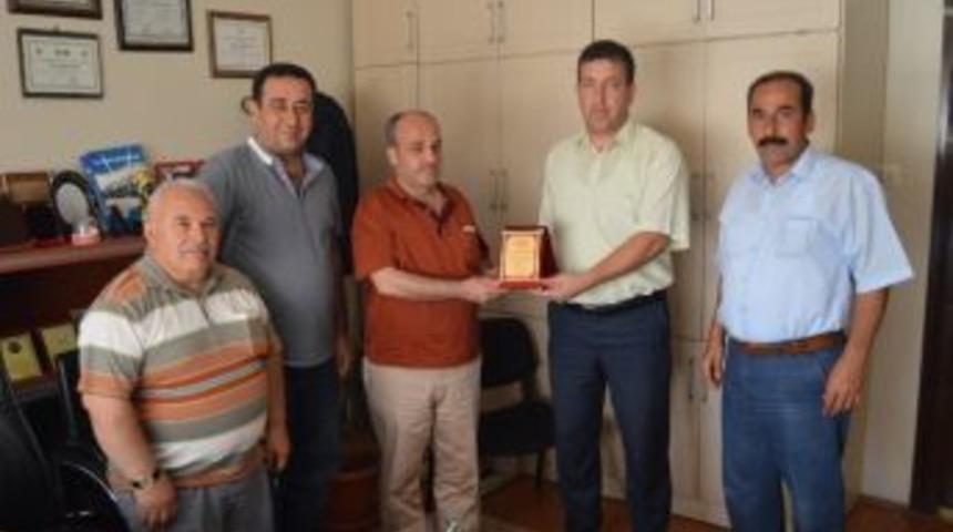 Ailem-der&rsquo;den Sa&ccedil;lı&rsquo;ya Plaket