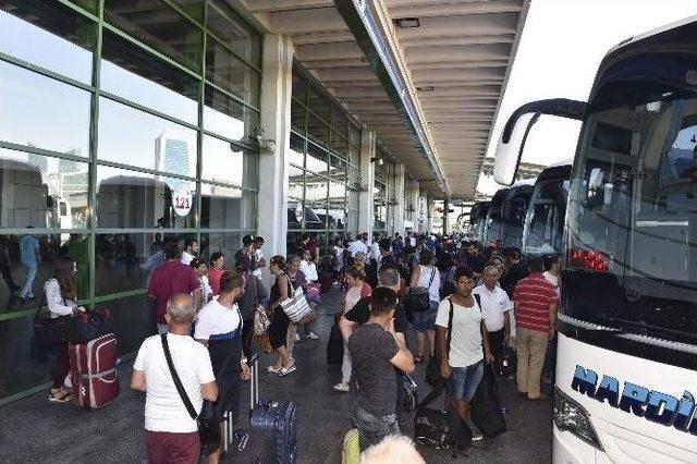 Tatilcilerin D&ouml;n&uuml;ş Seferleri 1