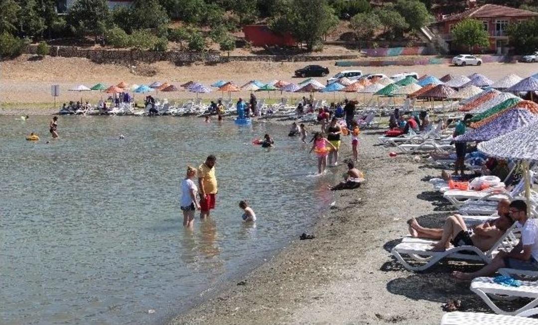 Burası Antalya Değil, Elazığ