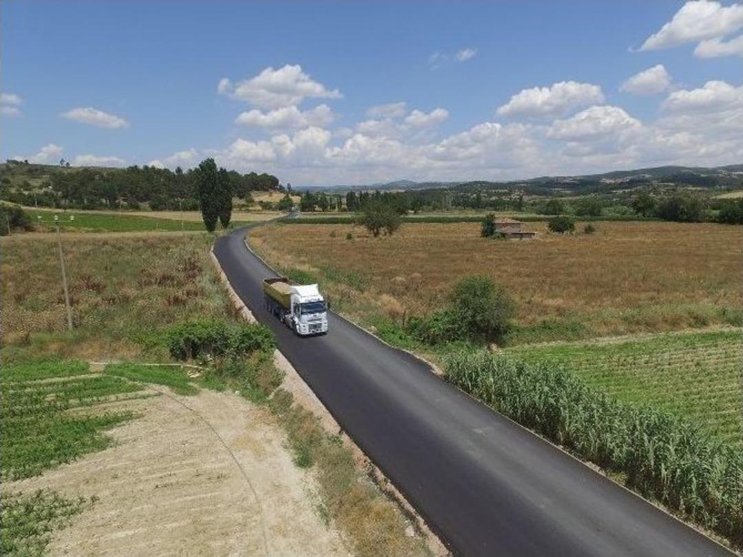 Yıllardır Bozuk Olan Yollara B&uuml;y&uuml;kşehir Eli Değdi