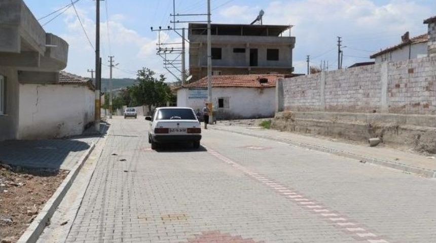 Dilek Mahallesine Hizmet Yağmuru