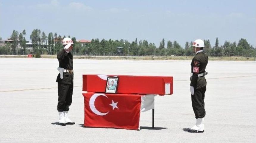 Erciş Şehidine Uğurlama