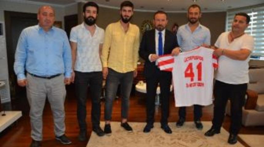 Başkan Doğan&rsquo;ı, &Uuml;&ccedil;tepespor Y&ouml;neticileri Ziyaret Etti