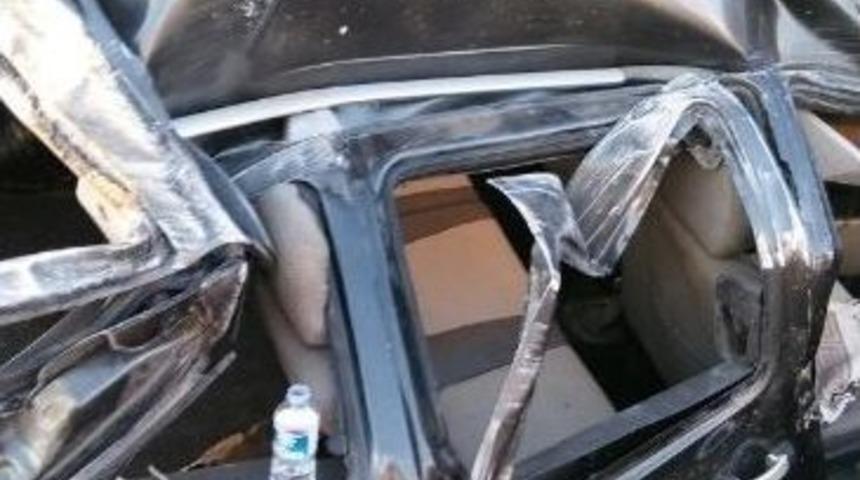 Ayvalık&rsquo;ta Trafik Kazası: 1&rsquo;i Ağır 3 Yaralı