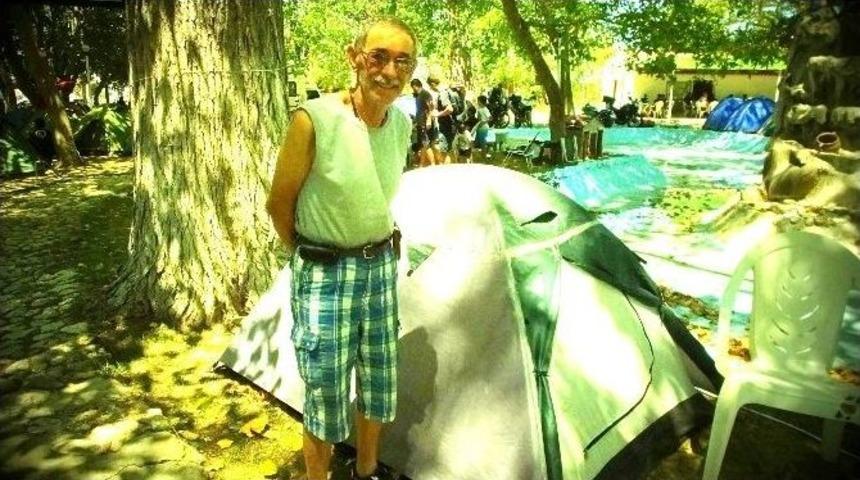 17 Yıldan Bu Yana T&uuml;rkiye&rsquo;yi Yaya Olarak Geziyor