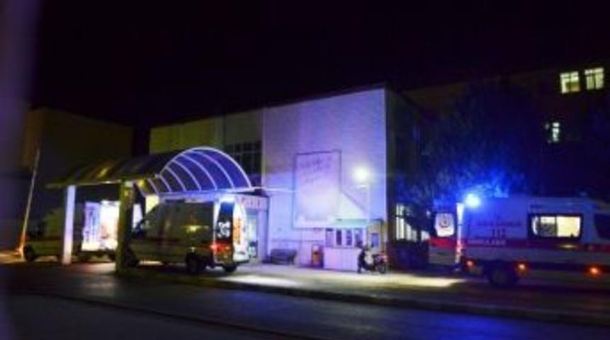 Nişanda Ayakkabı Saklama Kavgası: 3 Yaralı