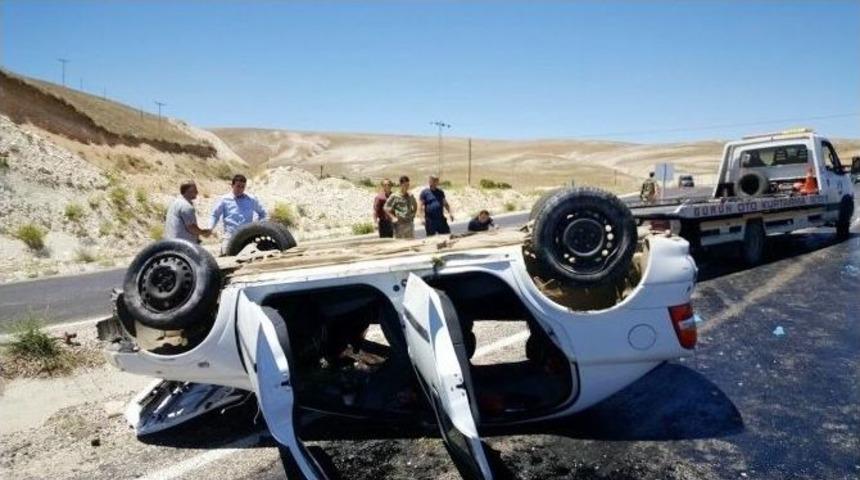 Sivas&rsquo;ta Trafik Kazası: 1 &Ouml;l&uuml;, 4 Yaralı