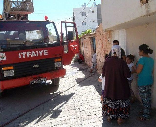 Ceylanpınar’da Bir Ev Tamamen Kül Oldu