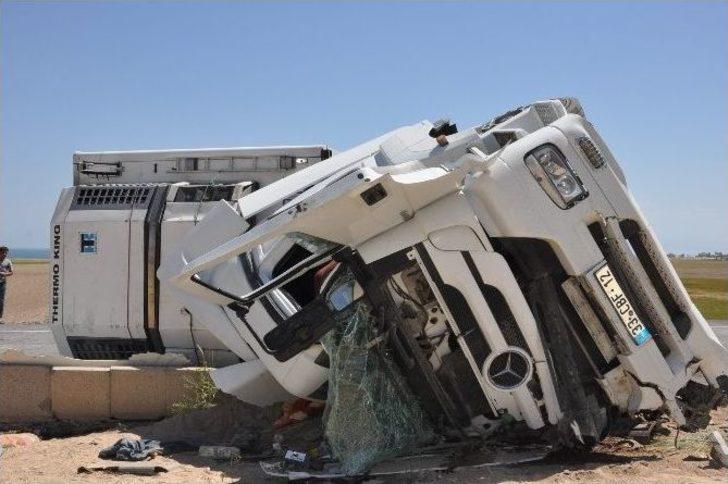 Düğün Konvoyunda Kaza: 1 Ölü, 21 Yaralı G3