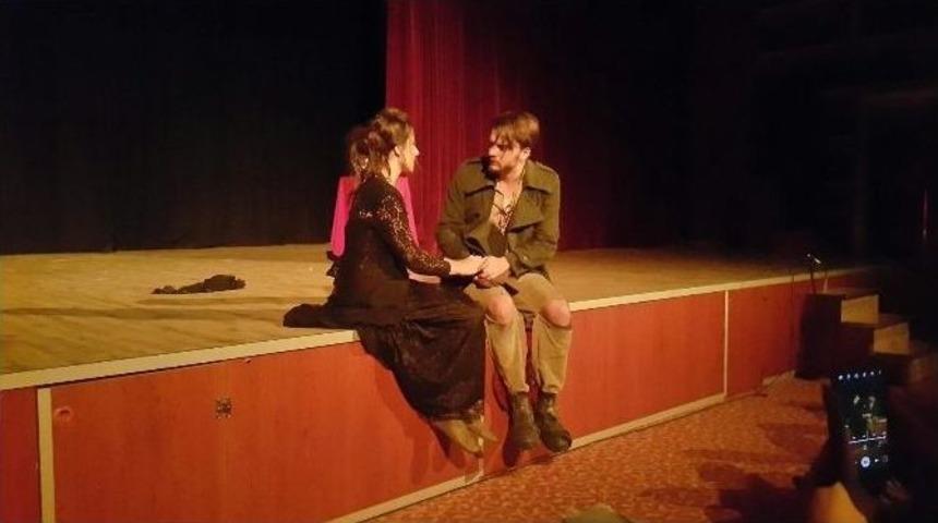 Su&ccedil; Ve Ceza Oyunu Akşehir&rsquo;de Perde A&ccedil;tı