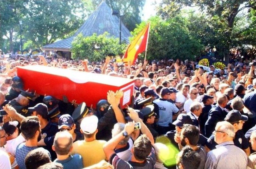 Aydınlı Şehit Jandarma Er Arslan&rsquo;ı Binlerce Kişi Uğurladı