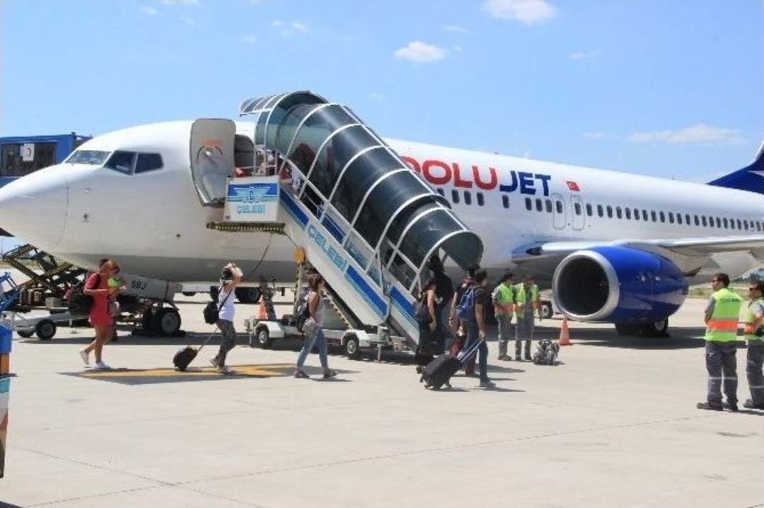 Tatilciler Hava Yoluna B&uuml;y&uuml;k İlgi G&ouml;sterdi