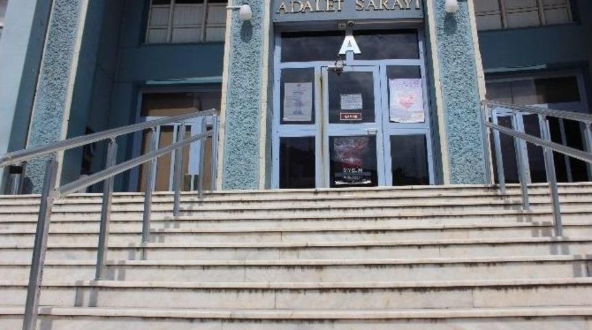 Bayan Memurun Avukat Kocası Dedektif Gibi &Ccedil;ıktı