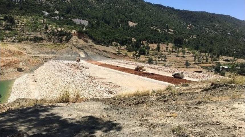 Kaş İkizce Barajı&rsquo;nda &Ccedil;alışmalar Devam Ediyor