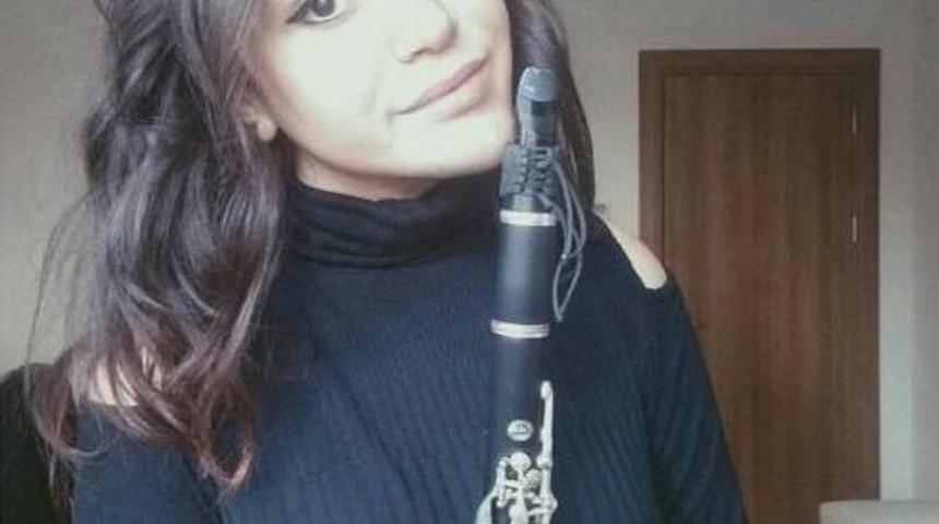 Mersinli Klarinet &Ouml;ğrencisi İpek &Ccedil;elik, T&uuml;rkiye&rsquo;ye Birincilik Kazandırdı