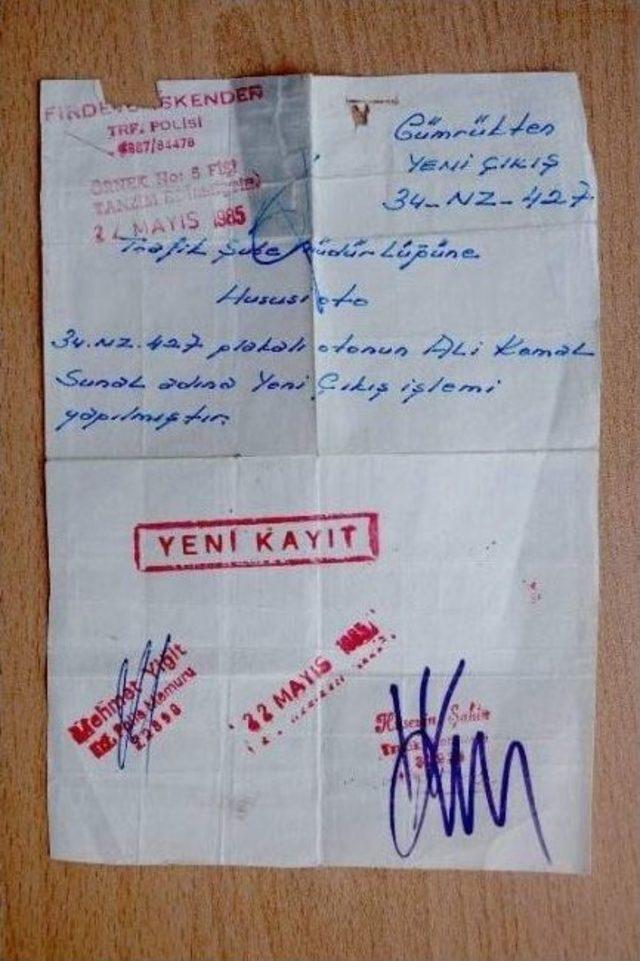 Kemal Sunal’ın Mercedesi’ne Gözü Gibi Bakıyor