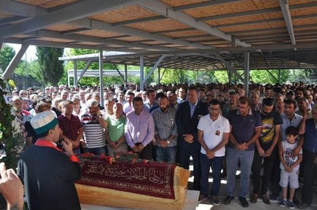 Kartal Belediyesi Personeli Hıdır Doğan Son Yolculuğuna Uğurlandı