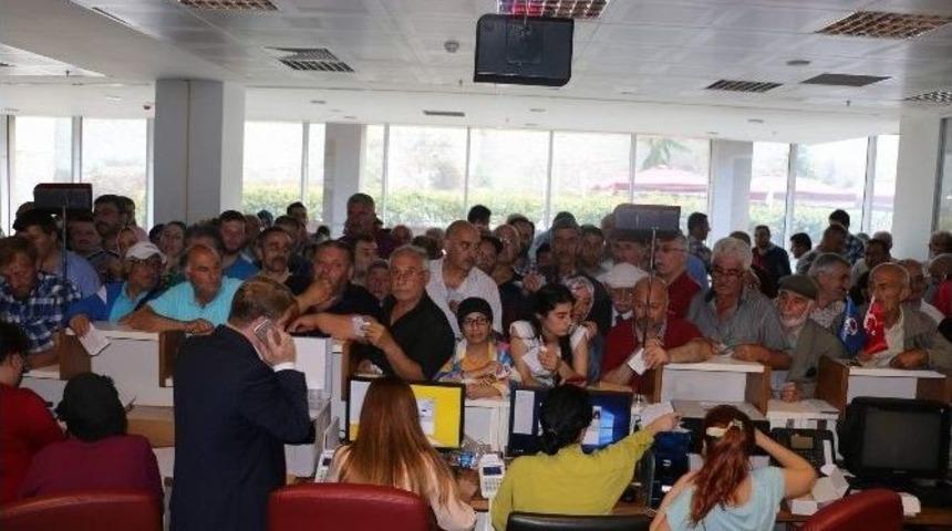 Trabzon B&uuml;y&uuml;kşehir Belediyesi&rsquo;nde &rsquo;trabzonkart&rsquo; Yoğunluğu