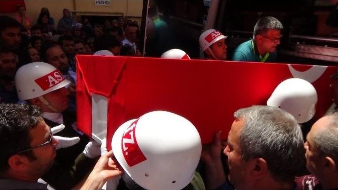 Denizlili Şehit Binlerce Kişi Tarafından Uğurlandı