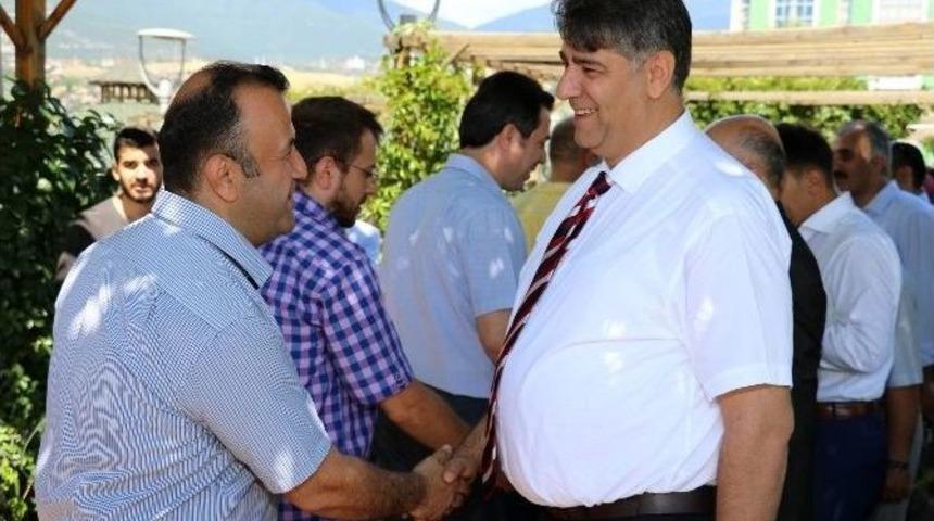 Kb&uuml;&rsquo;de Bayramlaşma Programı D&uuml;zenlendi