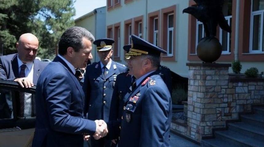 Vali &Ccedil;elik, Garnizon Komutanı Şanver&rsquo;e İade-i Ziyarette Bulundu