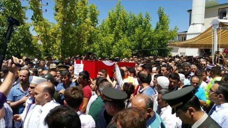 Bilecik’te Yaklaşık 5 Bin Kişi Şehidini Uğurladı G5