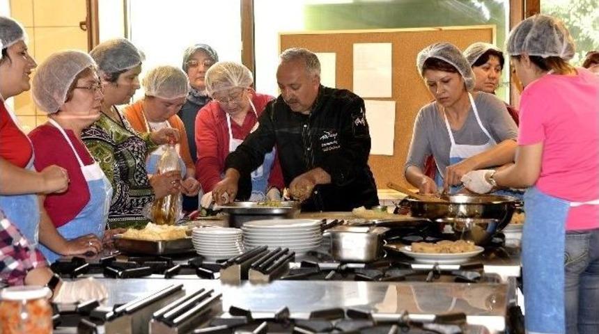 Tepebaşı&rsquo;nda Donanımlı Aş&ccedil;ılar Sertifikalarını Aldı