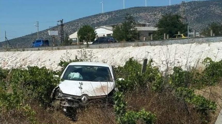 Didim&rsquo;de Yoldan &Ccedil;ıkan Aracın S&uuml;r&uuml;c&uuml;s&uuml; Yaralandı